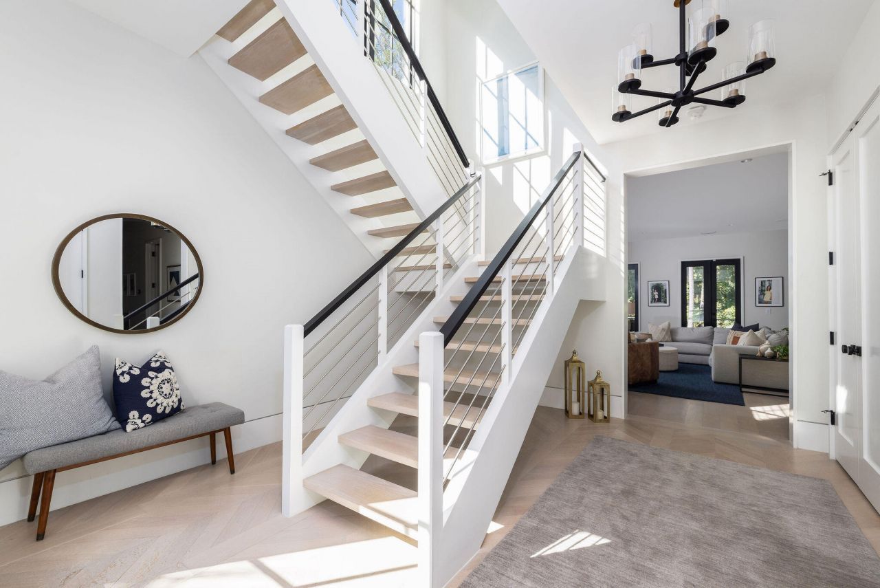 341 Bridgetown Pass Photo 10