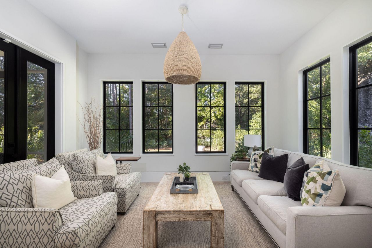 341 Bridgetown Pass Photo 21