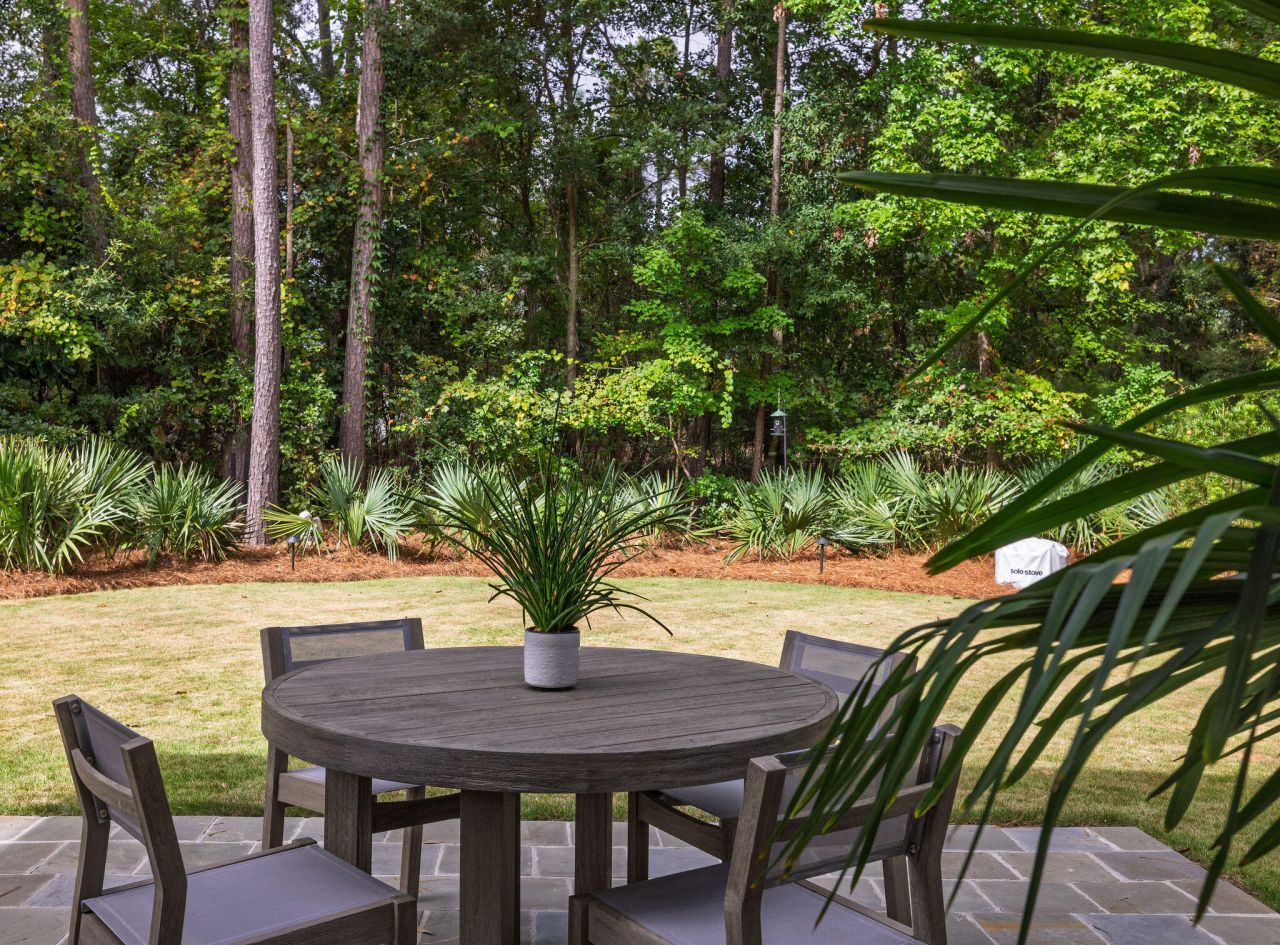 341 Bridgetown Pass Photo 25