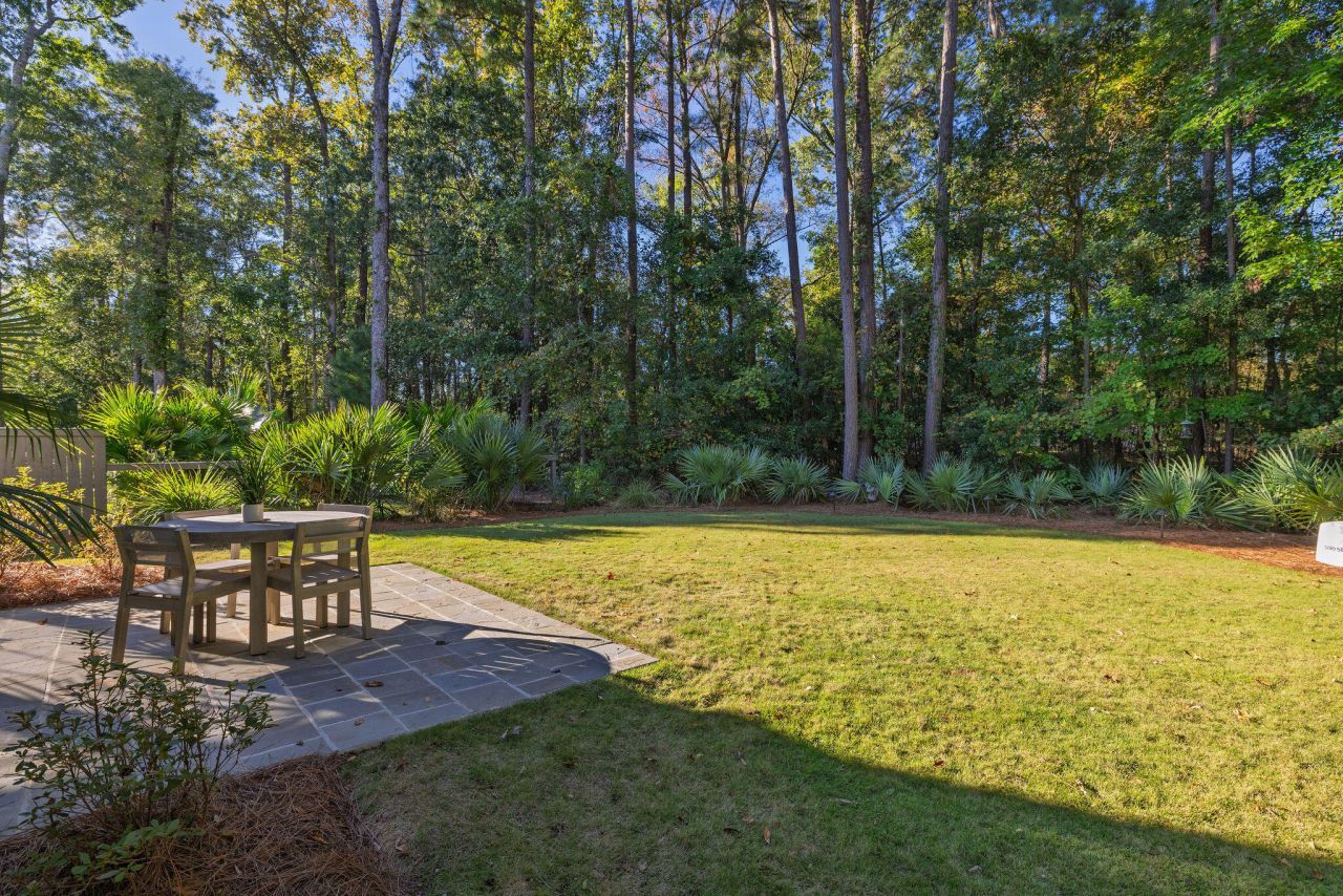 341 Bridgetown Pass Photo 30