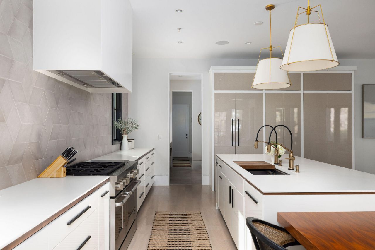 341 Bridgetown Pass Photo 32