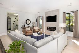 341 Bridgetown Pass photo 4