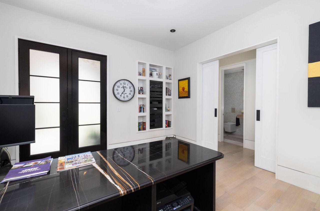 341 Bridgetown Pass Photo 51