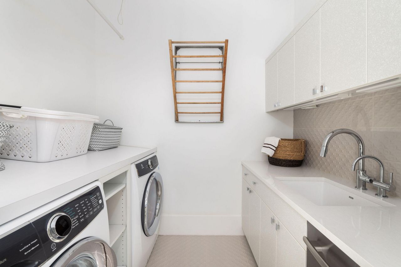 341 Bridgetown Pass Photo 59