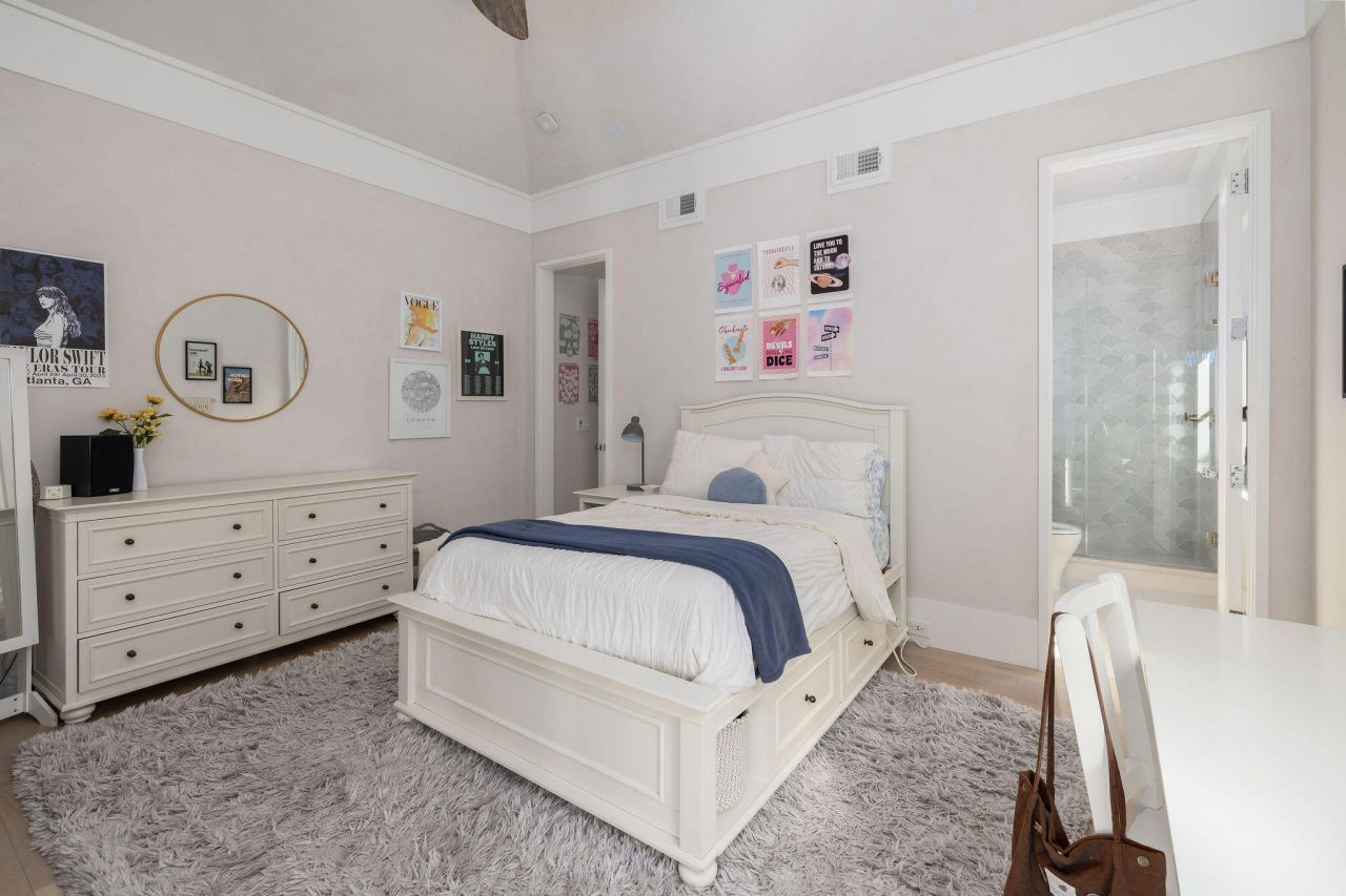 341 Bridgetown Pass Photo 72