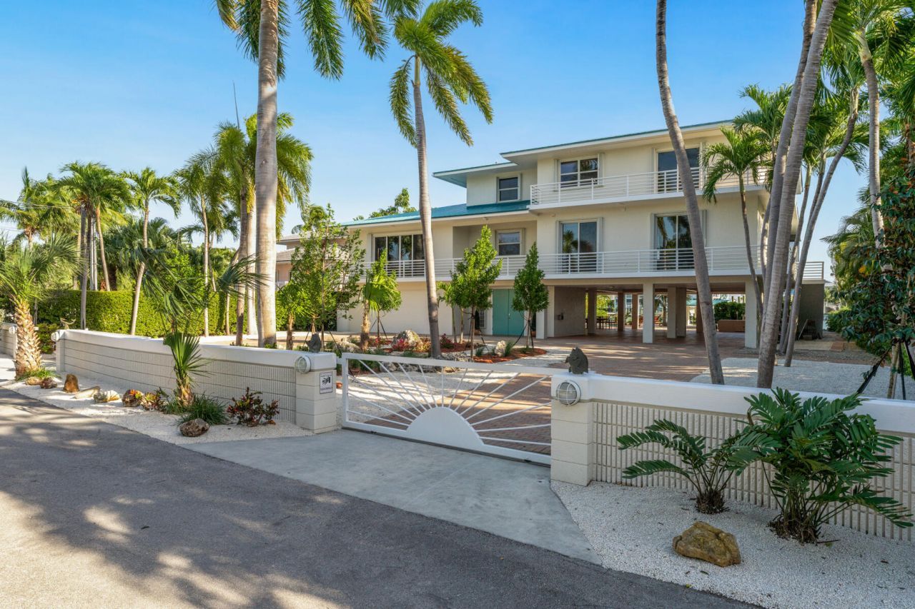 137 Sapodilla Drive, Islamorada, FL 33036 Photo