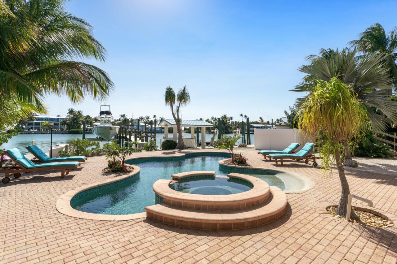 137 Sapodilla Drive, Islamorada, FL 33036 Photo