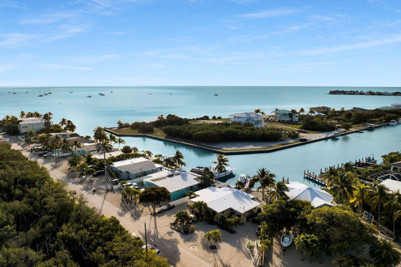 18 Man-o-war Drive, Marathon, FL 33050 Photo