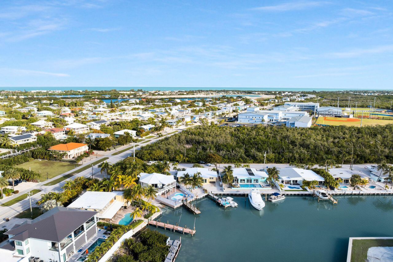 18 Man-o-war Drive, Marathon, FL 33050 Photo