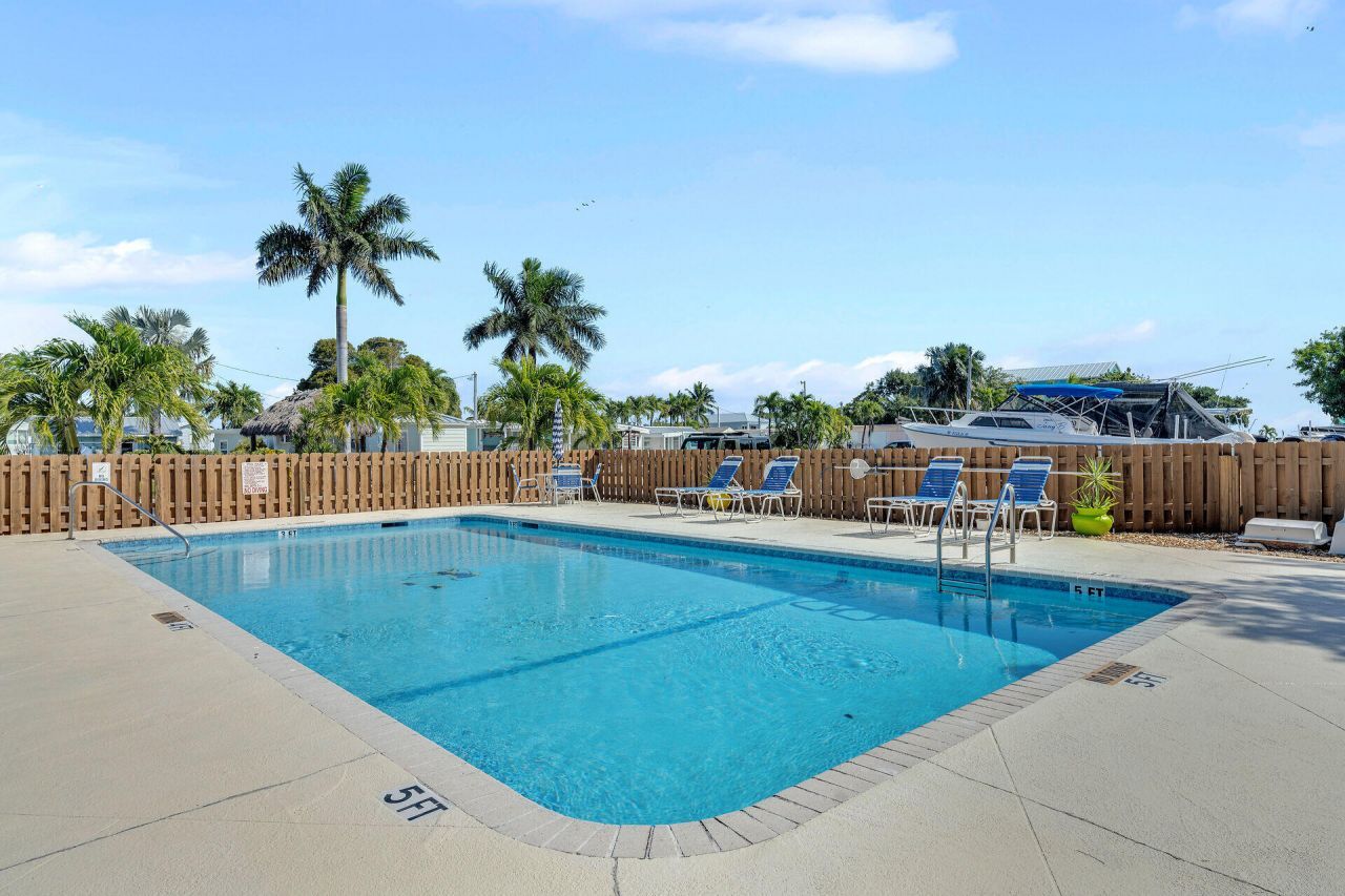 58950 Overseas Highway, Unit 48, Marathon, FL 33050 Photo
