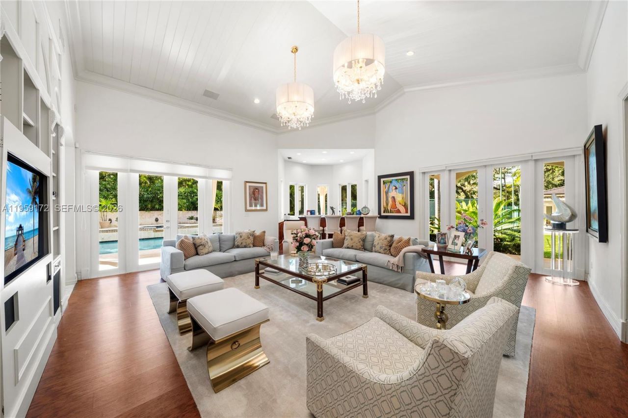 8400 SW 52nd Ave, Miami, FL 33143 Photo