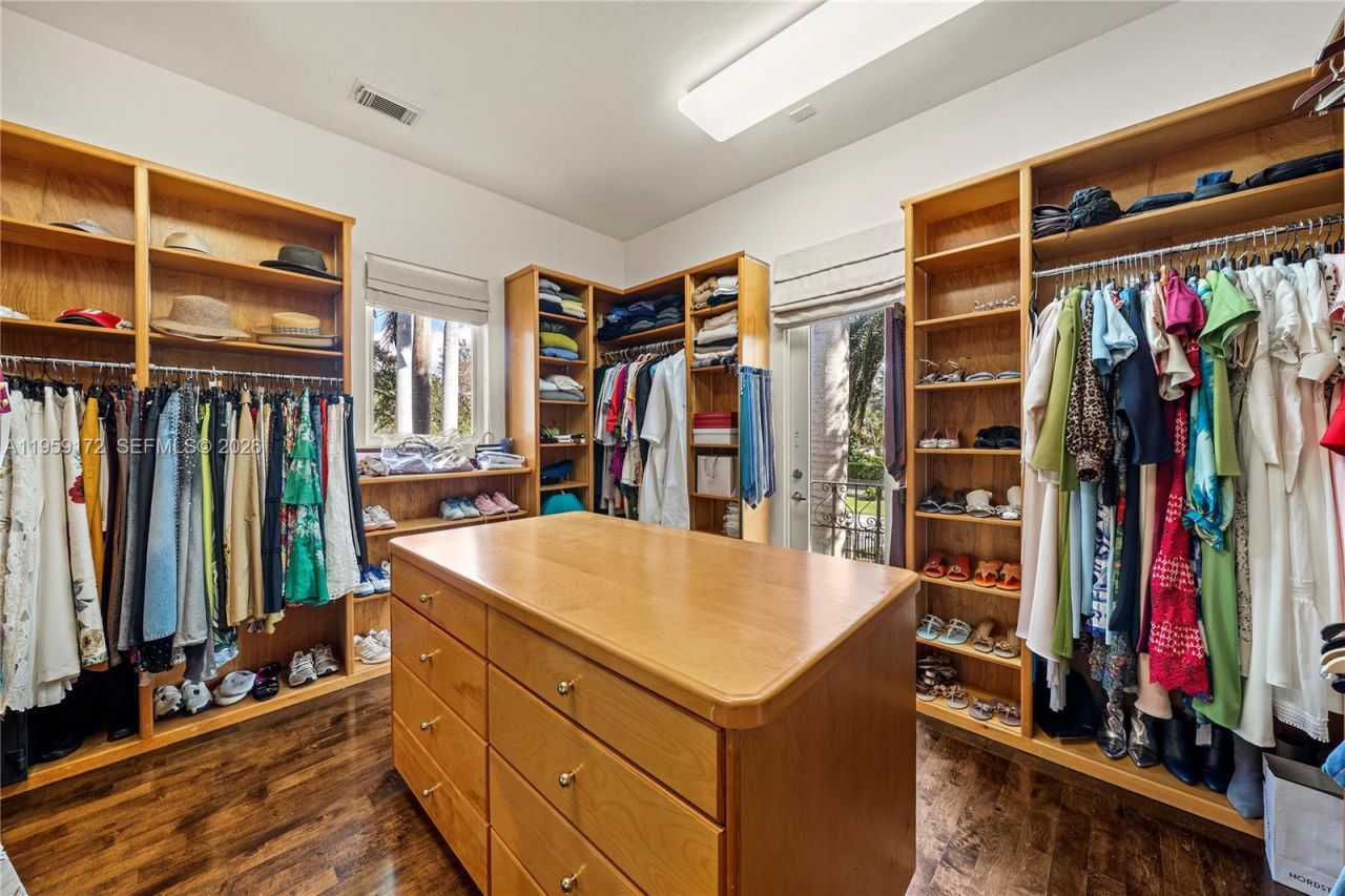 8400 SW 52nd Ave, Miami, FL 33143 Photo