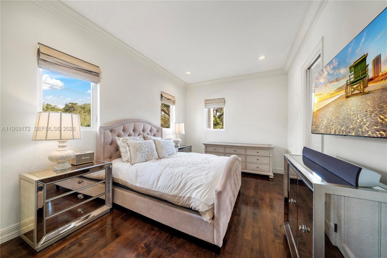 8400 SW 52nd Ave, Miami, FL 33143 Photo