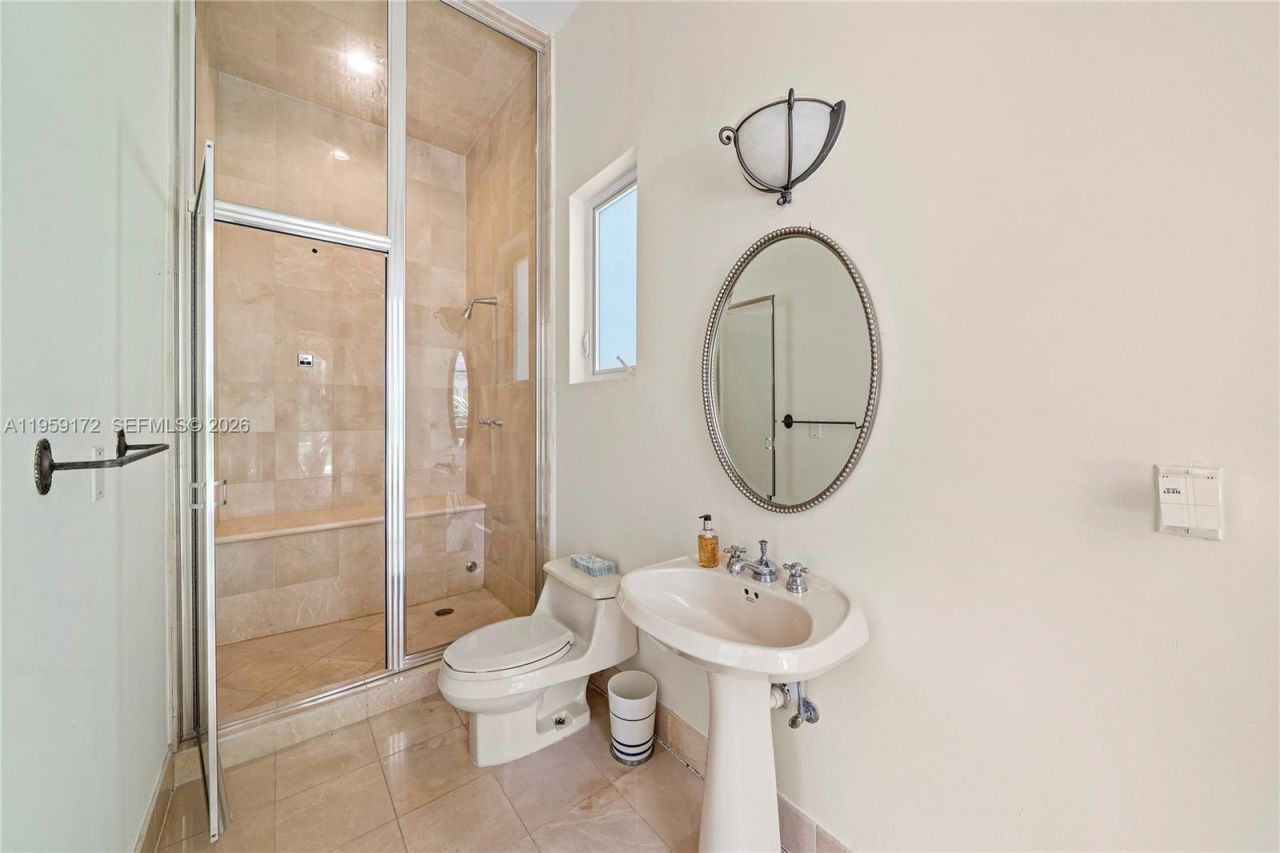 8400 SW 52nd Ave, Miami, FL 33143 Photo