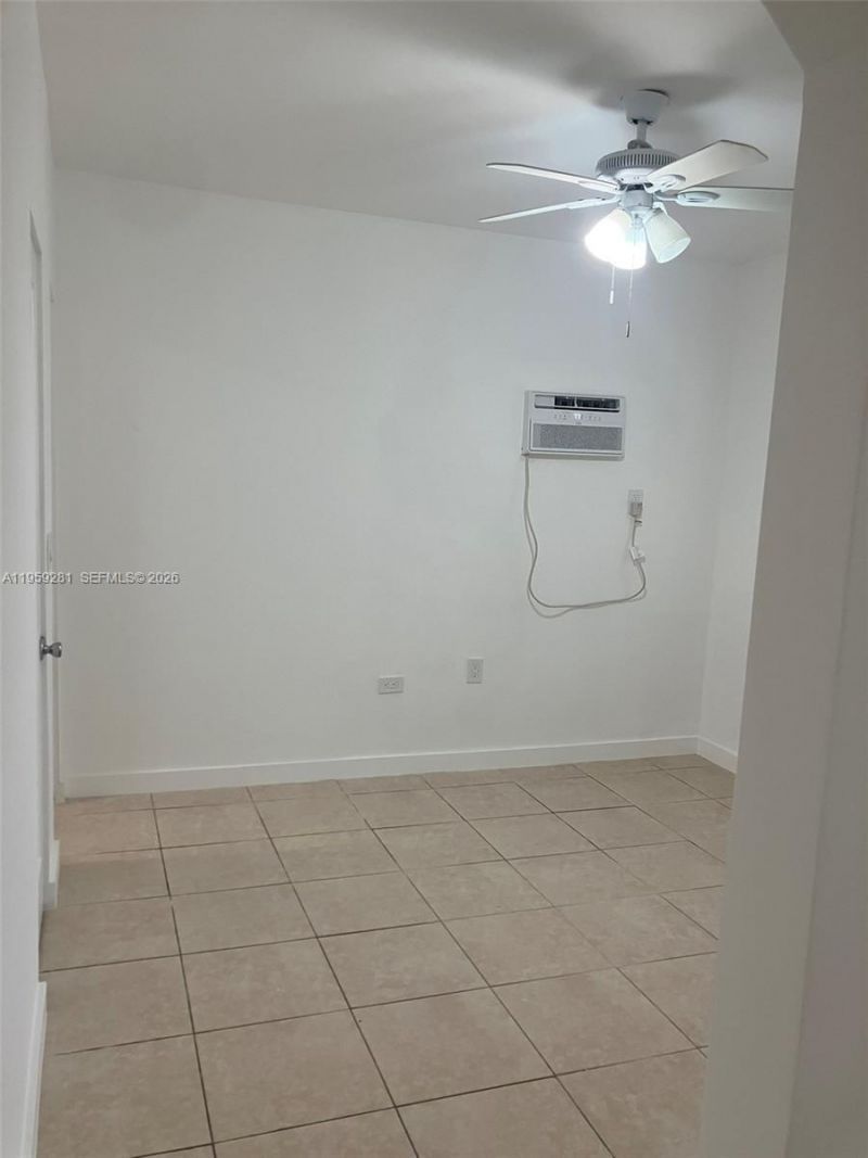 2731 NW 4th St, Unit 2, Miami, FL 33125 Photo