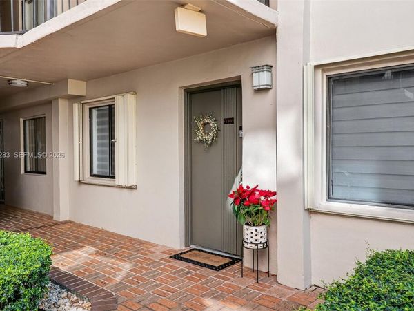 8540 SW 133rd Ave Rd , Unit 112, Miami, FL 33183