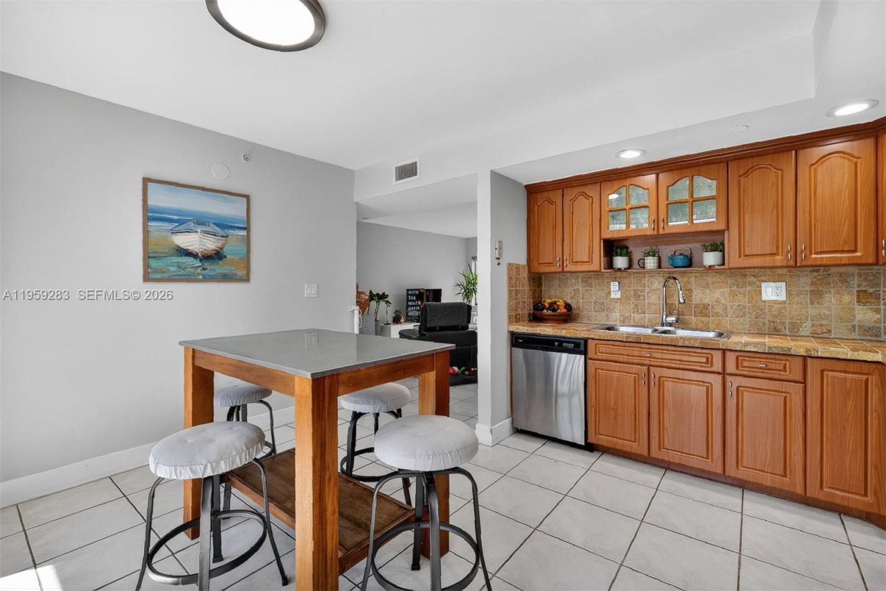 8540 SW 133rd Ave Rd, Unit 112, Miami, FL 33183 Photo