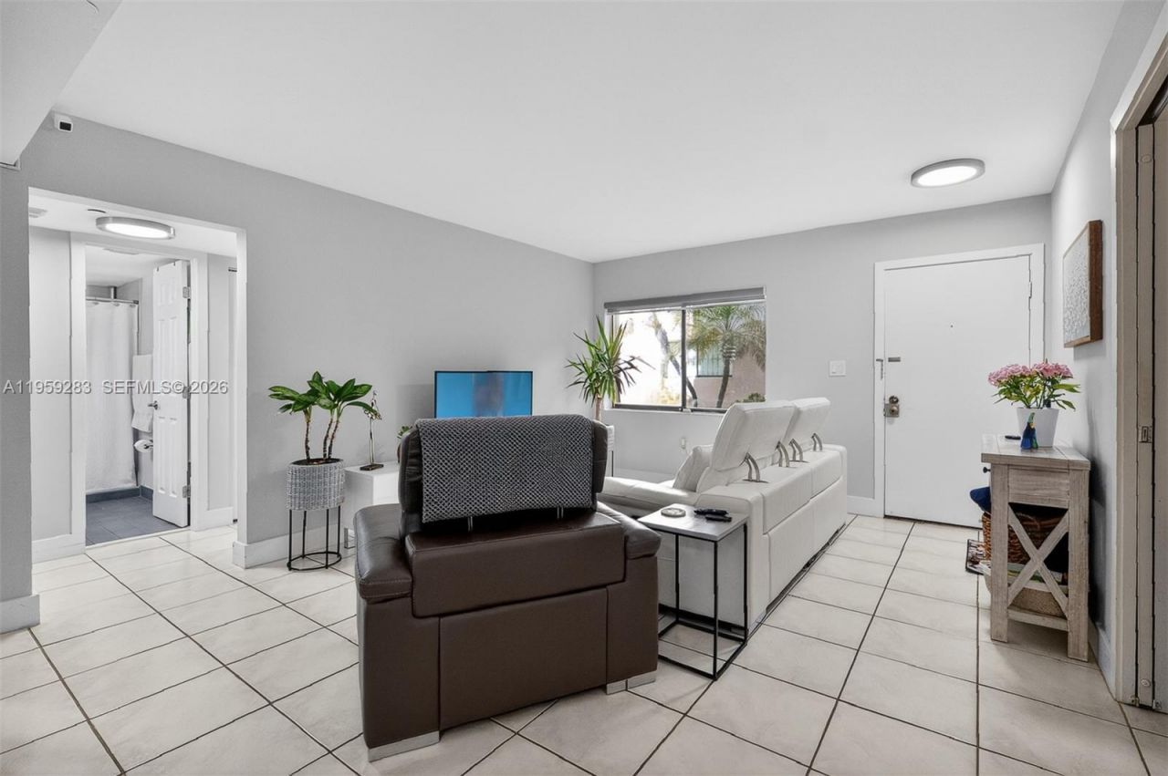 8540 SW 133rd Ave Rd, Unit 112, Miami, FL 33183 Photo