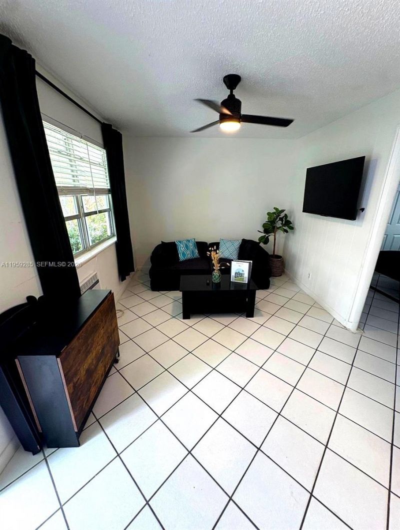 3210 Canal Dr, Unit 7, Pompano Beach, FL 33062 Photo