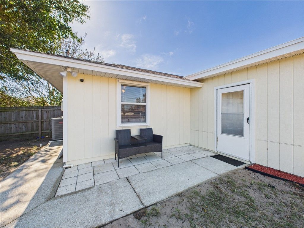 1038 Persian Lane, Sebastian, FL 32958 Photo