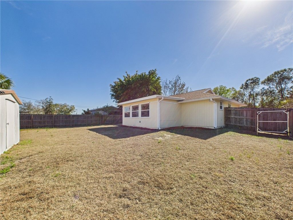 1038 Persian Lane, Sebastian, FL 32958 Photo