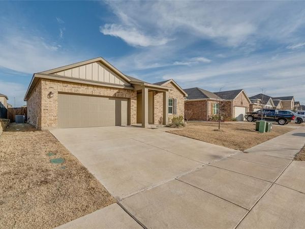 10317 Burnfoot Lane, Fort Worth, TX 76036
