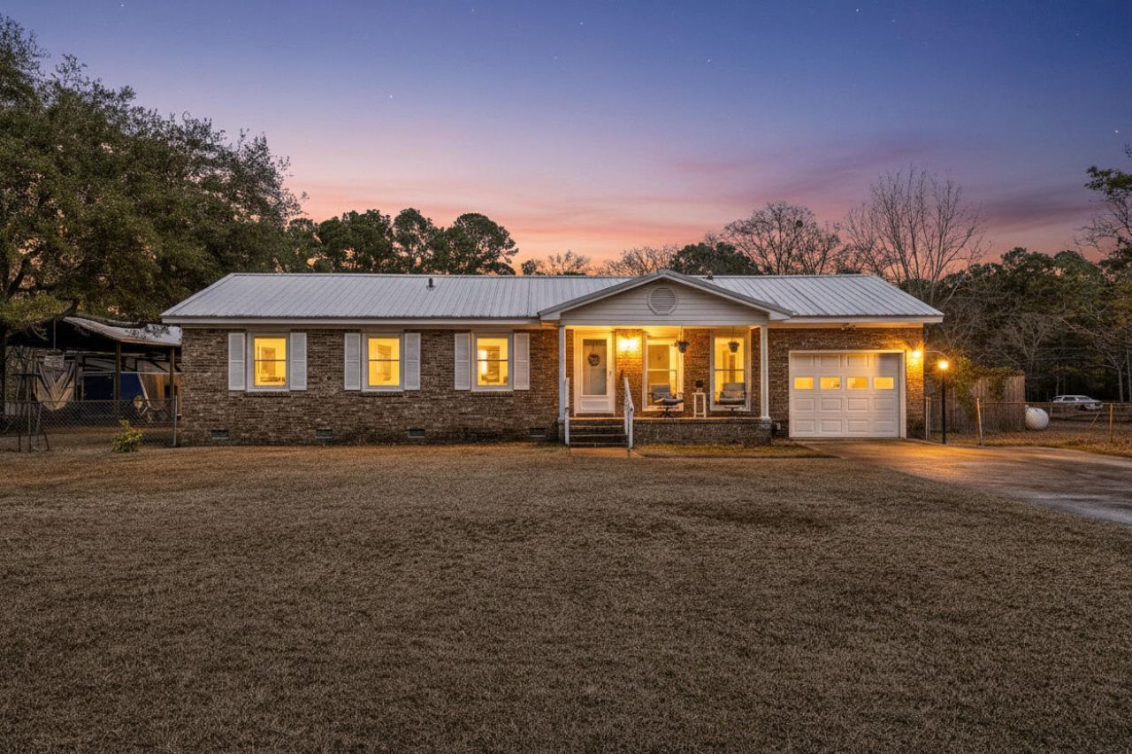 214 Cornet Street Photo 15