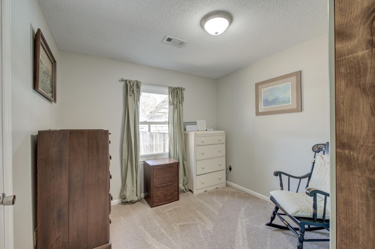 214 Cornet Street Photo 22