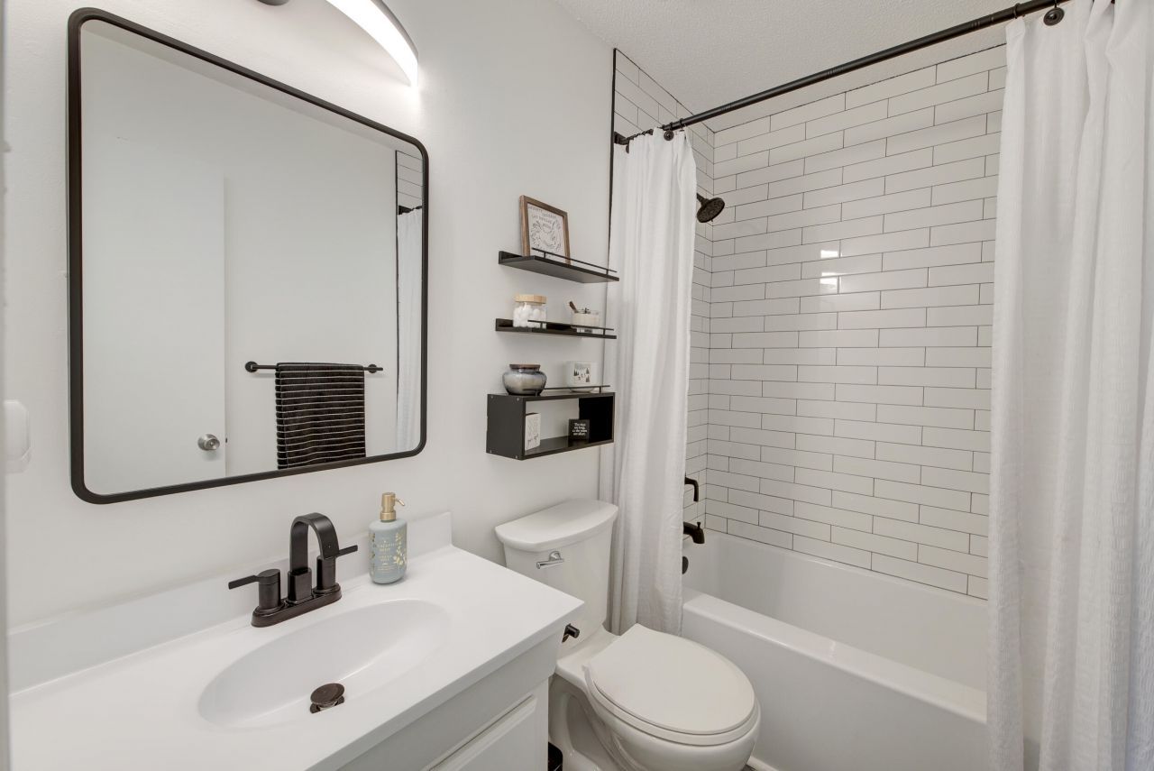 214 Cornet Street Photo 23