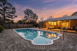 214 Cornet Street photo 4