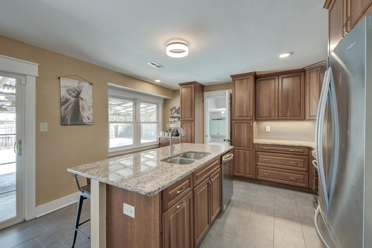 214 Cornet Street Photo 41