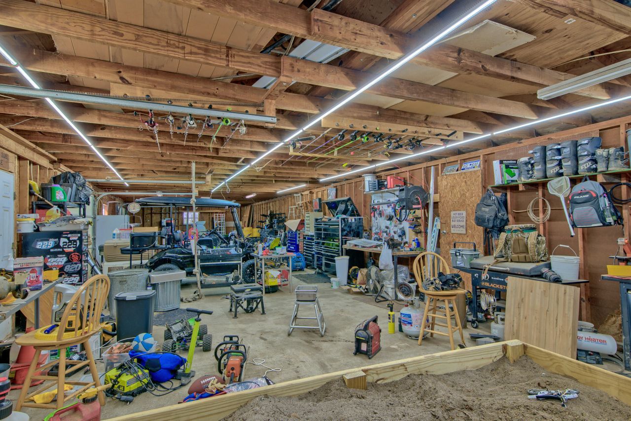 214 Cornet Street Photo 51