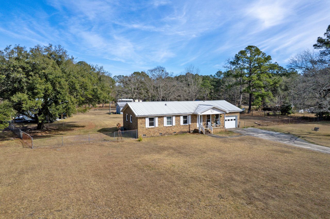 214 Cornet Street Photo 57