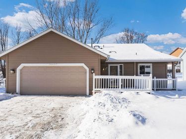 16407 Griffon Trail, Lakeville, MN 55044