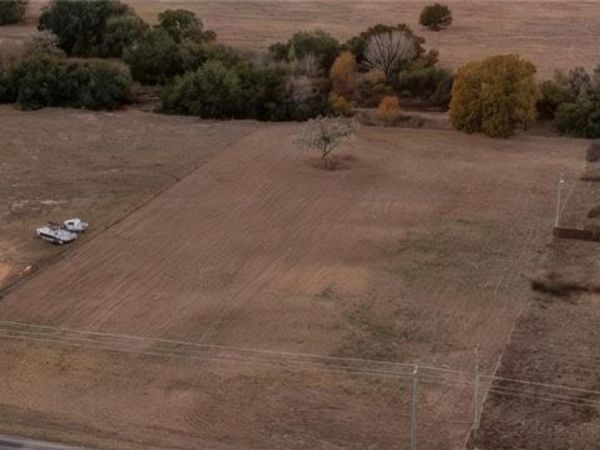 2506 FM 154, Muldoon, TX 78949