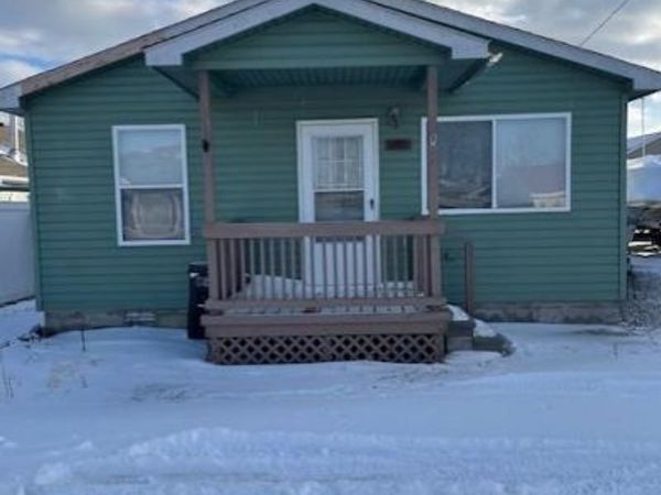 7819 Lake Drive, Algonac, MI 48001