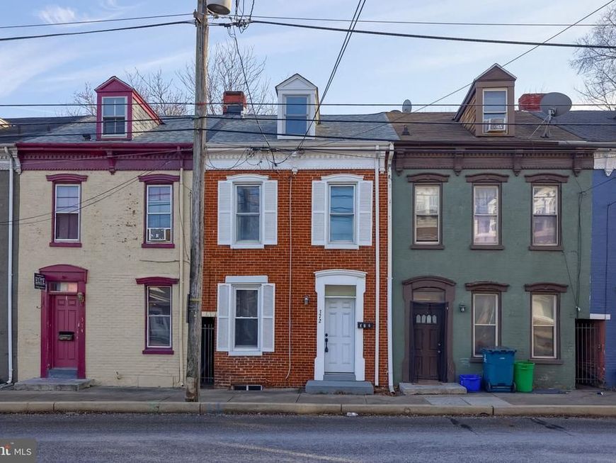 372 E Philadelphia Street, York, PA 17403 Main Photo