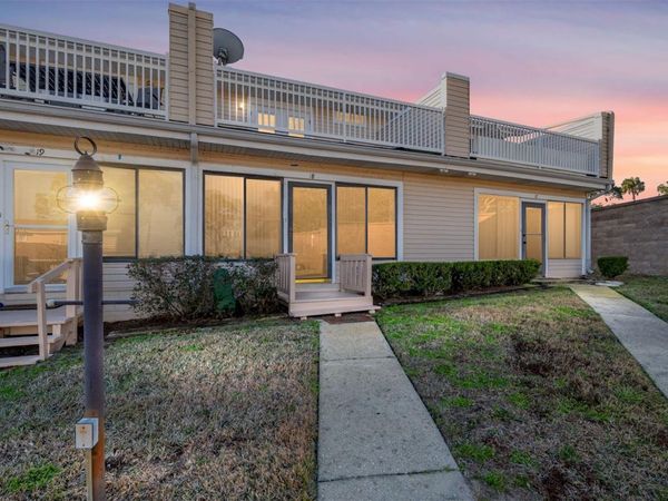 11001 SE SUNSET HARBOR ROAD, Unit D18, SUMMERFIELD, FL 34491