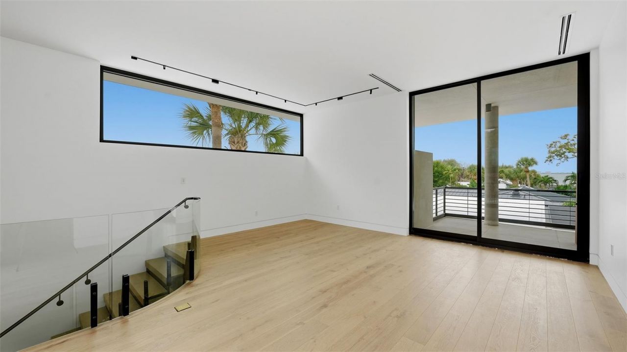 359 N Shore Drive, Sarasota, FL 34234 Photo