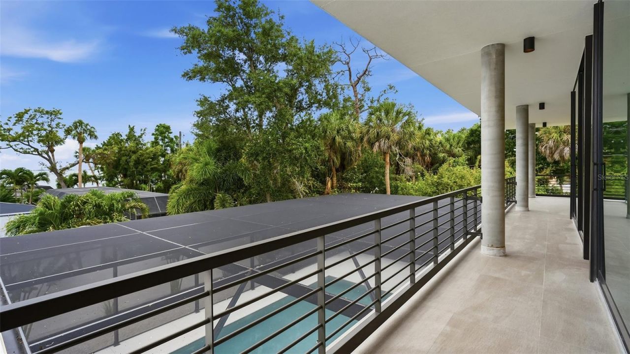 359 N Shore Drive, Sarasota, FL 34234 Photo