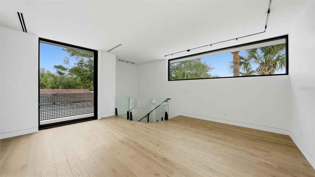 359 N Shore Drive, Sarasota, FL 34234 Photo