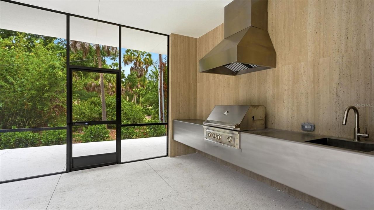 359 N Shore Drive, Sarasota, FL 34234 Photo