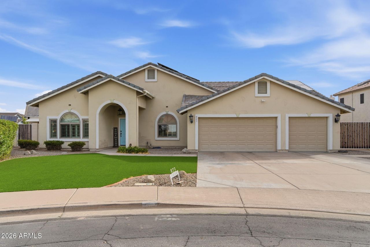 823 N Hill Circle, Mesa, AZ 85203 Main Photo