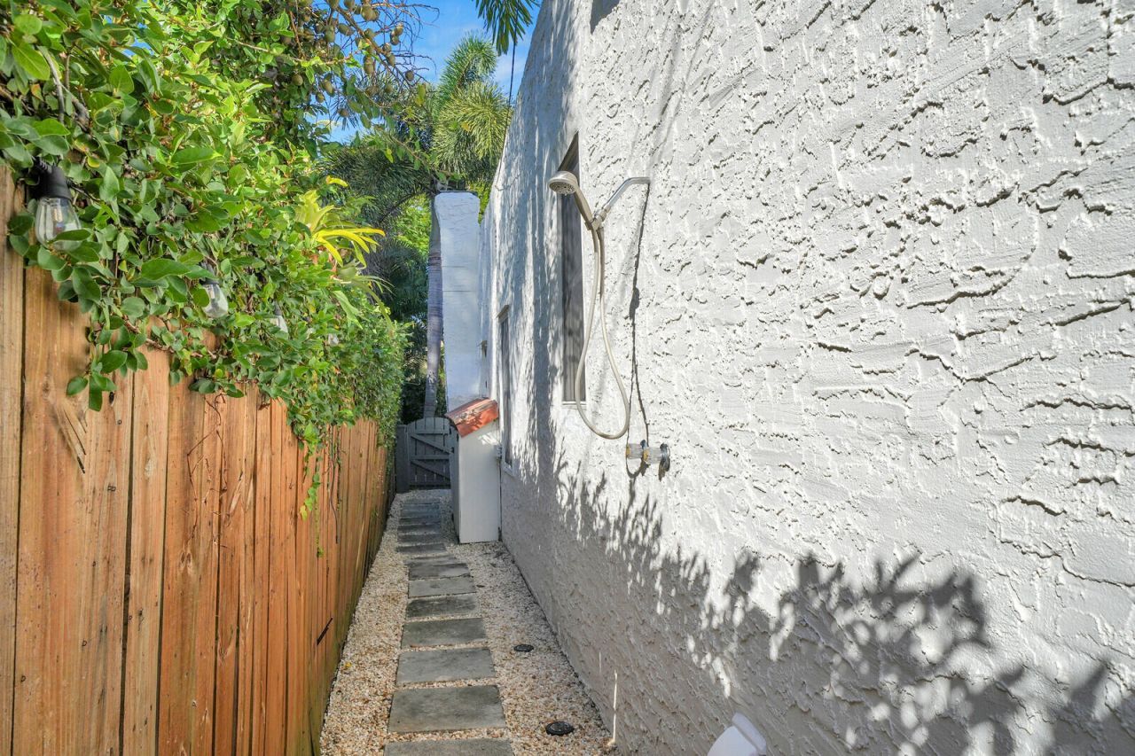 744 Penn Street, West Palm Beach, FL 33401 Photo