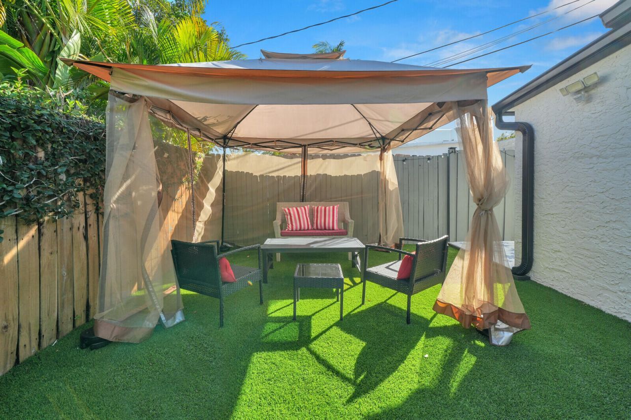 744 Penn Street, West Palm Beach, FL 33401 Photo