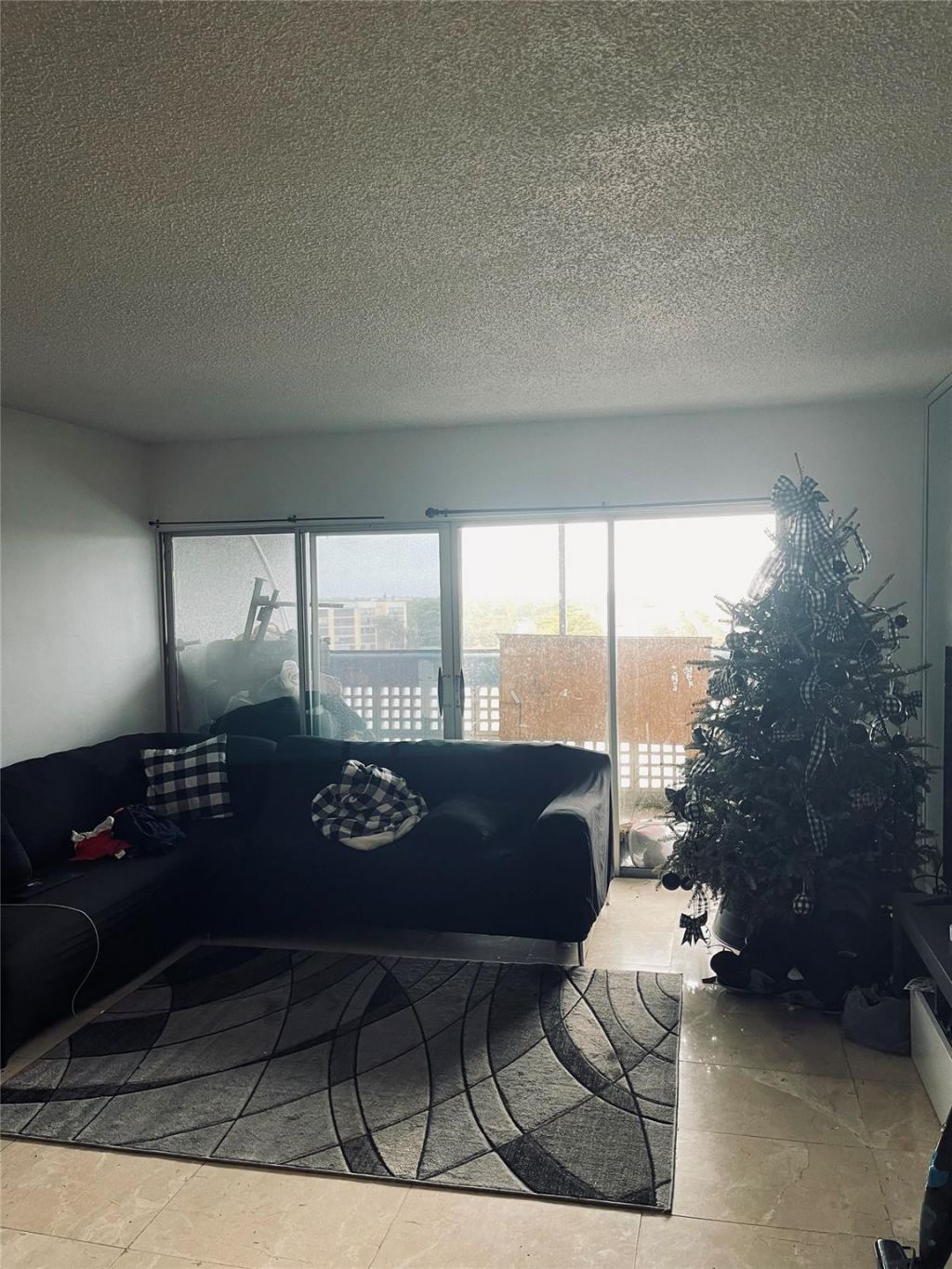 3301 Spanish Moss Terrace, Unit 610, Lauderhill, FL 33319 Photo