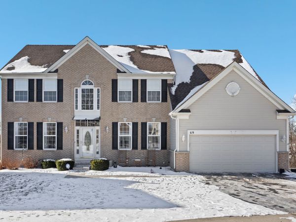 69 Telluride Court, Gilberts, IL 60136