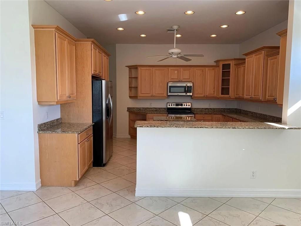 2727 13th St N, Naples, FL 34103 Photo