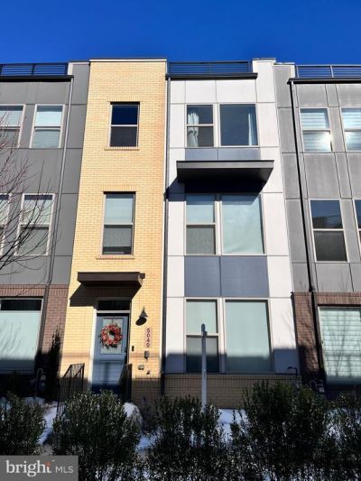 5040 Oakmoore Drive, Rockville, MD 20852 Main Photo