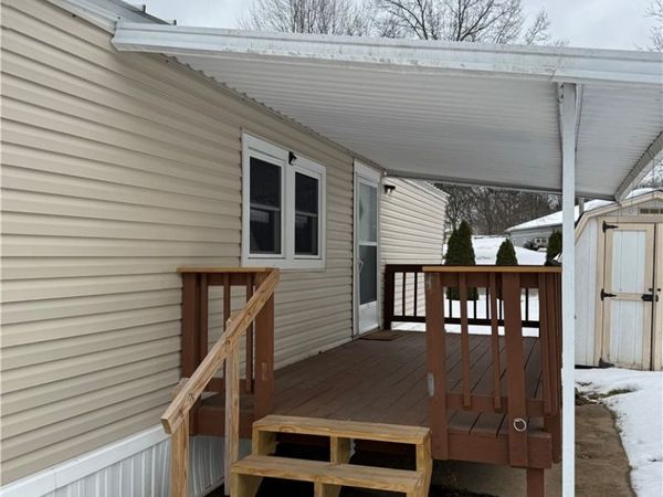 13675 Cleveland Avenue NW, Uniontown, OH 44685